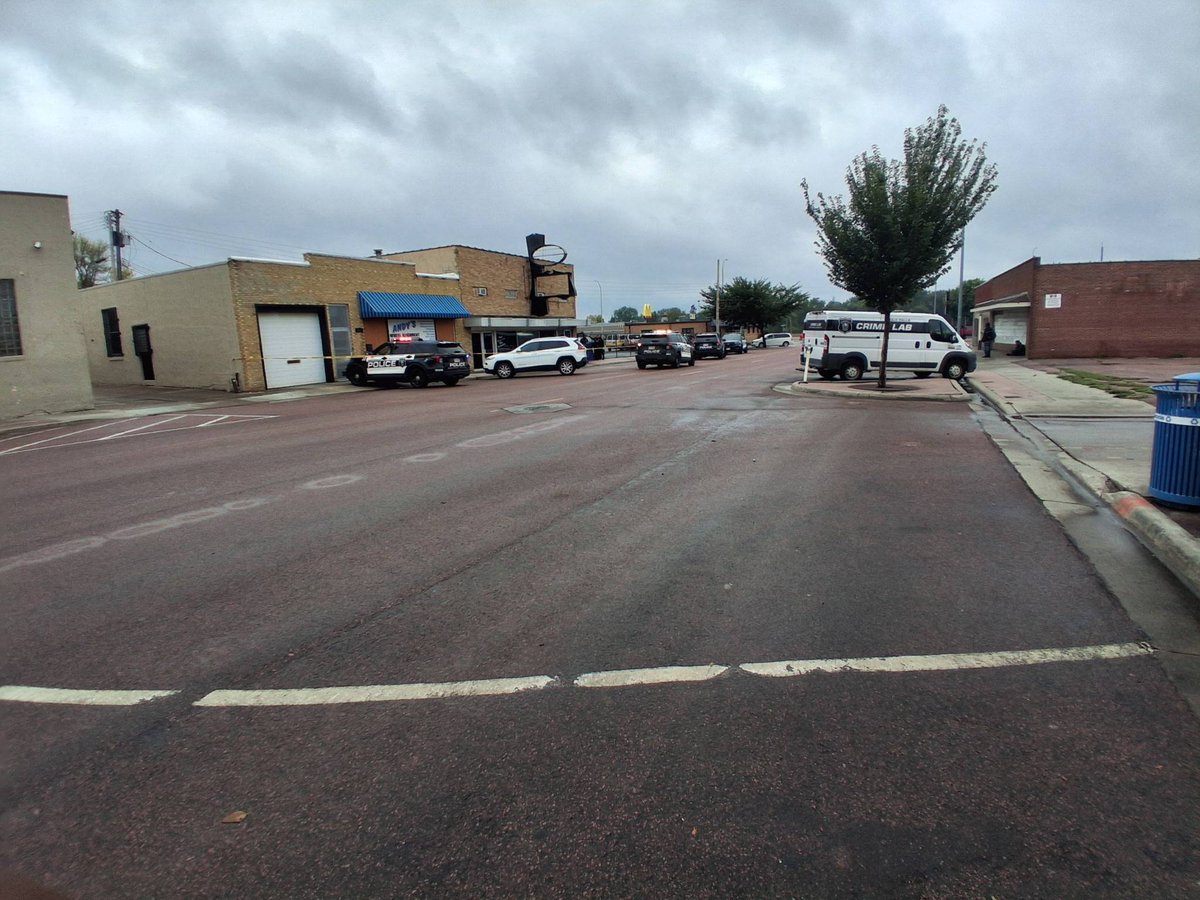 Multiple units responded to a report of a medical emergency in the 100 block of N Indiana Ave. Unfortunately the subject that suffered a medical emergency, did not survive. At this time, police are treating it as a medical emergency, pending autopsy report